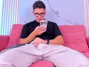 Stripchat Live Sex Cam of JeffDaltton