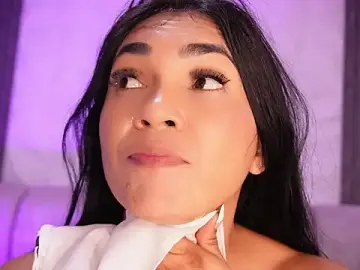 Stripchat Free Porn Cam of rousse_coup