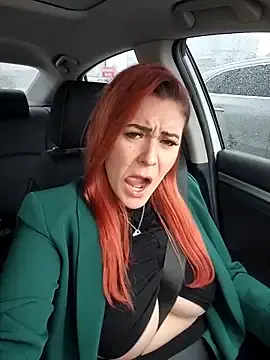 Stripchat Live Sex of HollyTattoo