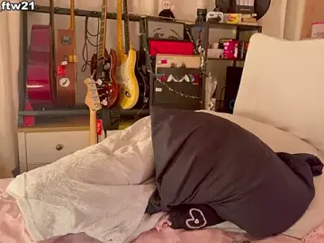 Stripchat Live Sex of Sara_ftw21