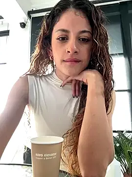 Stripchat Live Sex of alana15