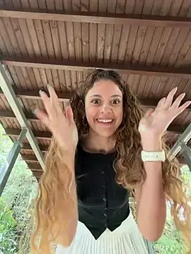 Stripchat Live Sex of alana15