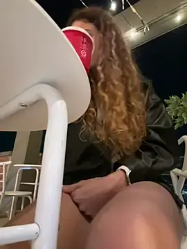 Stripchat Sex Cam of alana15