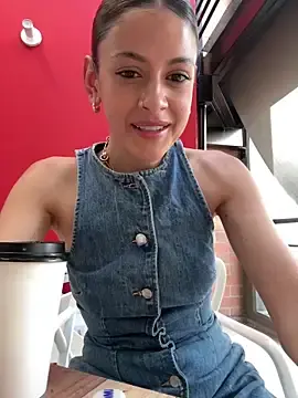 Stripchat Adult Video Chat of alana15