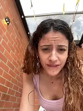 Stripchat Free Live Porn of alana15