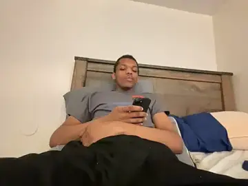 Stripchat Free Porn Cam of zeeeky_33deep
