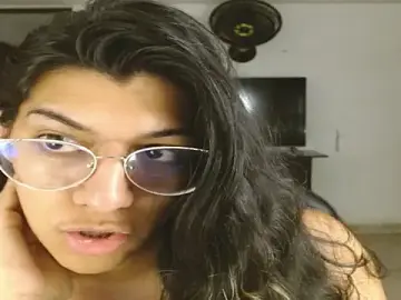 Stripchat Free Porn Cam of Alanni_parker