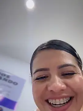 Stripchat Live Sex of Ariana-07