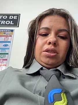 Stripchat Live Sex of Ariana-07