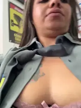 Stripchat Free Porn Cam of Ariana-07