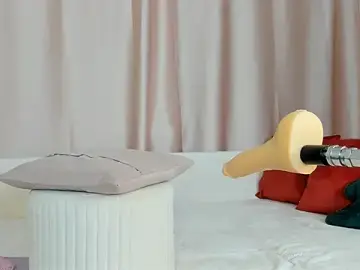 Stripchat Sex Cam of HeyGinger