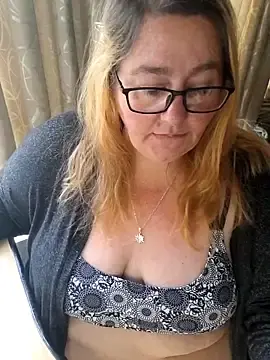 Stripchat Best live sex cam show of Iceprincess2bad4u