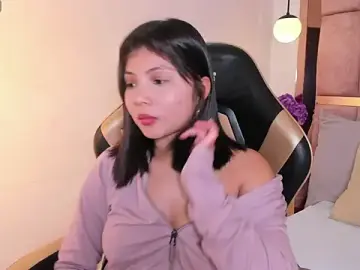 Stripchat Live Sex Cam of abby_roux