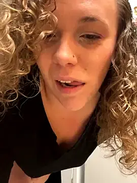 Stripchat Free Porn Cam of XoMisty