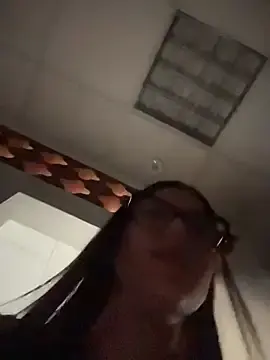 Stripchat Watch Live Sex Cams of CherrySmirkXXX