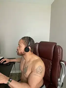 Stripchat Sex Cam of Fathero1time