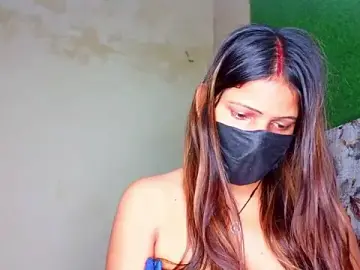 Stripchat Sex Cam of HOTTY-TINA