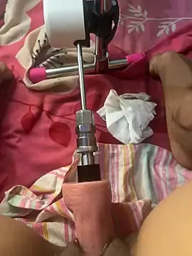 Stripchat Sex Cam of HOTTY-TINA