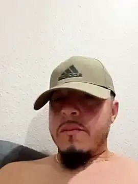 Stripchat Free Porn Cam of Lalin2323