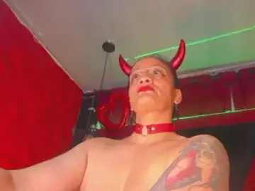 Stripchat Adult Webcam of Taylor-hardcore