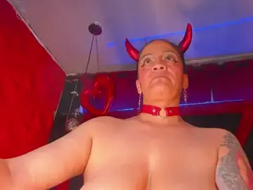 Stripchat Sex Cam of Taylor-hardcore