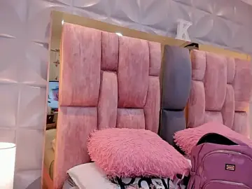 Stripchat Sex Chat of Charlotte_Ice1