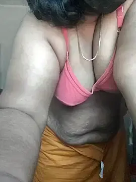 Stripchat Adult Webcam of Tamil_Devasri