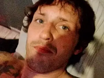 Stripchat Live Sex Cam of OFxzylo