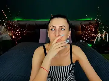 Stripchat Free Porn Cam of Rebecca_Diamond