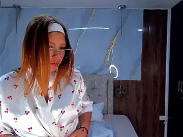 Stripchat Live Sex of mia_18v