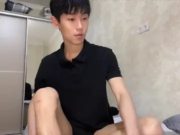 Stripchat Best live sex cam show of Brian_Stars