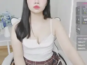 Stripchat Nude Webcam of Crystal_Lea