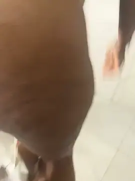 Stripchat Adult Webcam of JamaicanAmazonQueen