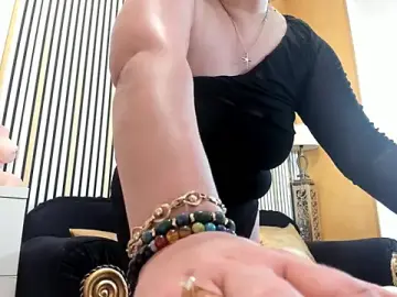 Stripchat Watch Live Sex Cams of DanielleSinss