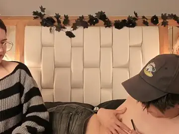 Stripchat Nude Webcam of Daphne_And_Roger