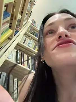 Stripchat Sex Cam of Mia_Mia_M