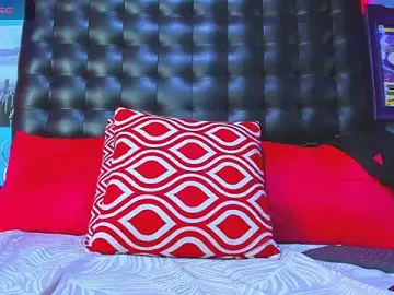 Stripchat Live Sex Cam of damian_bull