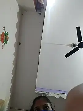 Stripchat Adult Webcam of Maahi-Queen