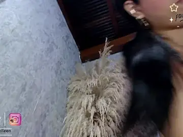 Stripchat Live Sex Cam of Lena_helleen