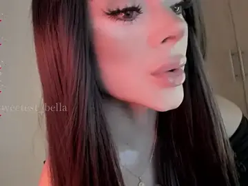Stripchat Live Sex Cam of sweetest_bella