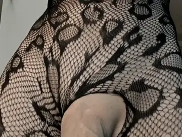 Stripchat Sex Cam of sweetest_bella