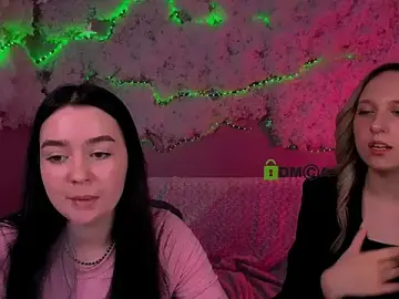 Stripchat Live Sex of monica_xcx