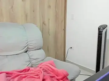 Stripchat Live Sex of xspecialoomx