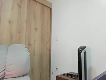 Stripchat Adult Webcam of xspecialoomx