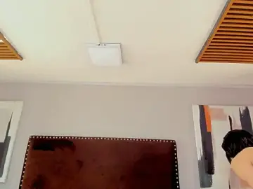 Stripchat Live Sex Cam of Dasha_Rouse1