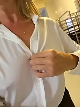 Stripchat Adult Webcams of Melody73