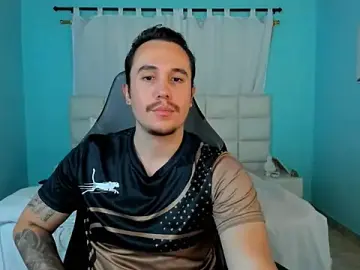 Stripchat Sex Cam of juan__jimenez