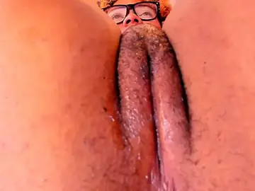 Stripchat Watch Live Sex Cams of Eloisa_cleavage_