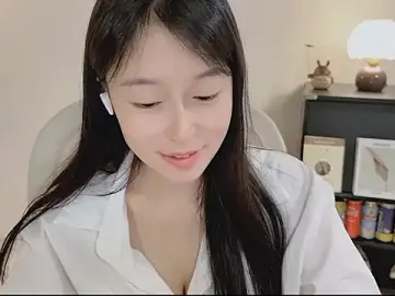 Stripchat Sex Cam of Onechestnut