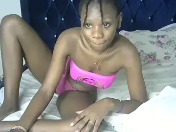 Stripchat Free Live Porn of Sexy_caramel04
